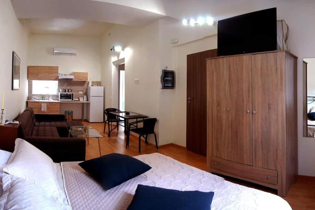 Athens-Gazi Apartments Bagian luar foto