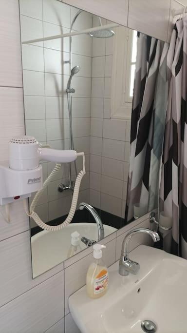 Athens-Gazi Apartments Bagian luar foto